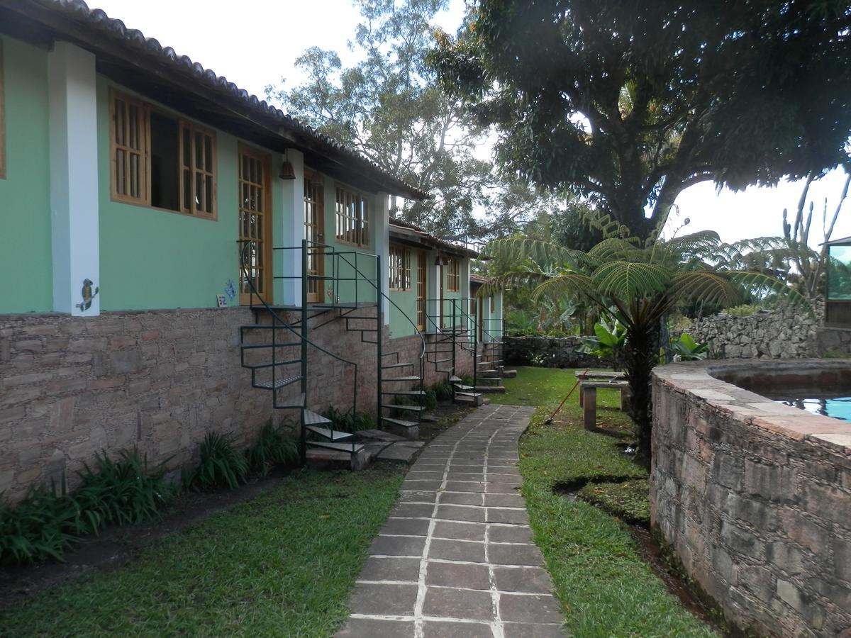 Pousada Pedras De Igatu Exterior photo